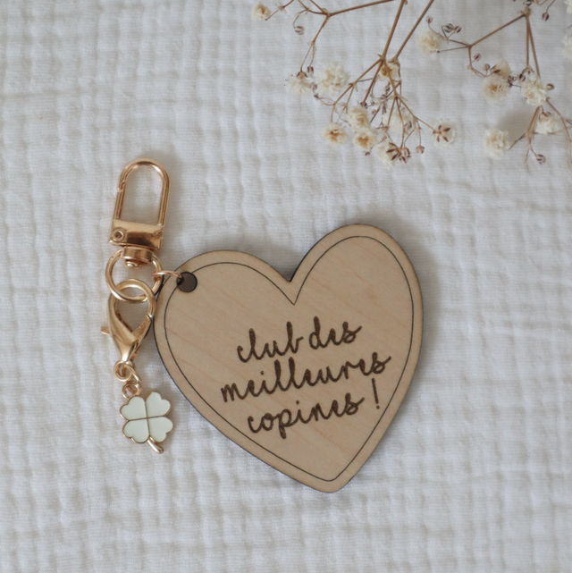 Bijou de cartable « club des meilleures copines » 