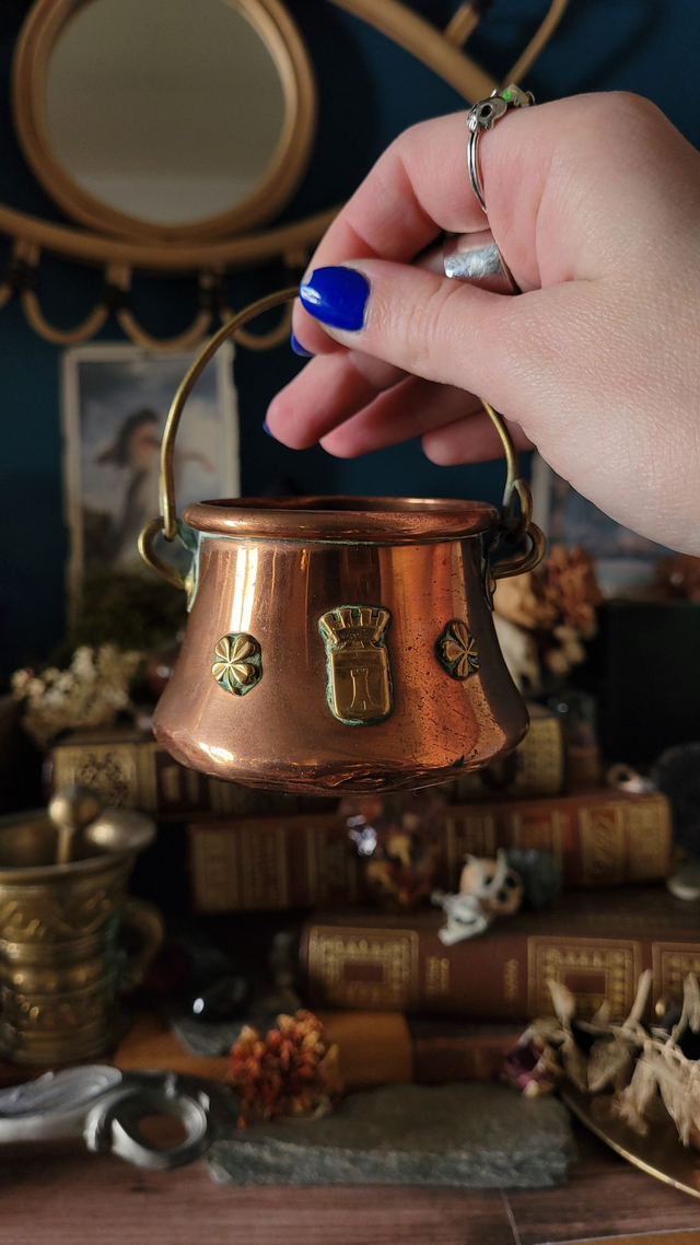 3 Chaudron moyen sans couvercle