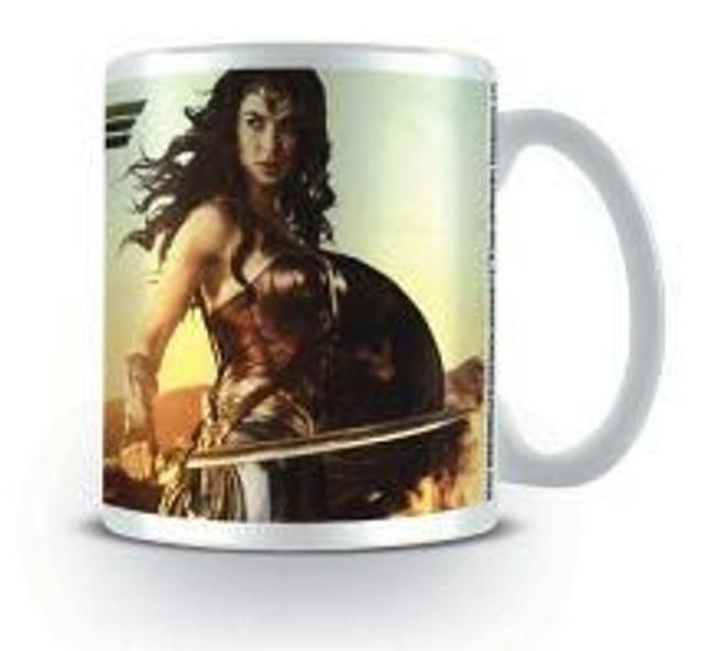 WONDER WOMAN MUG