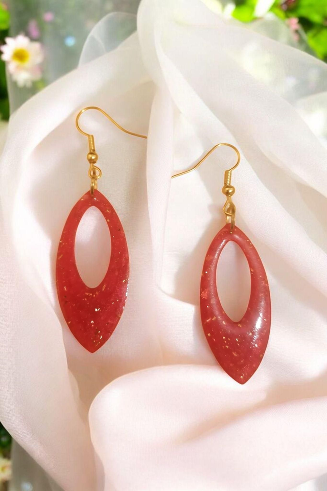 Boucles d&#039;oreilles goutte rouge