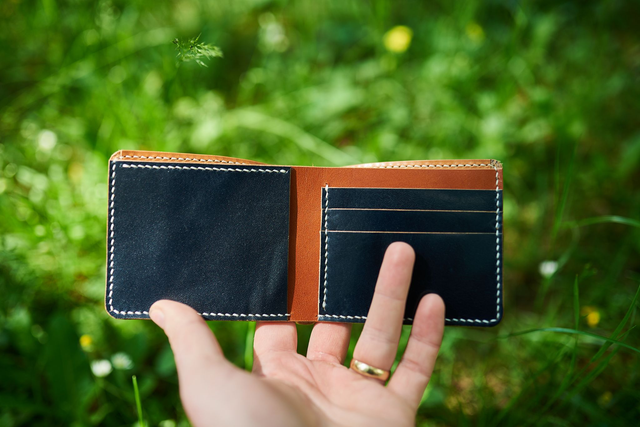 Pánska peňaženka Korheľ  #4 - Koňak & Royal Blue