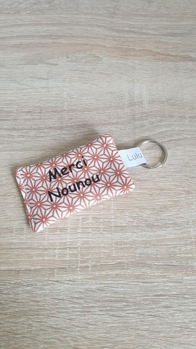 Porte clés Merci Nounou (origami rose gold)