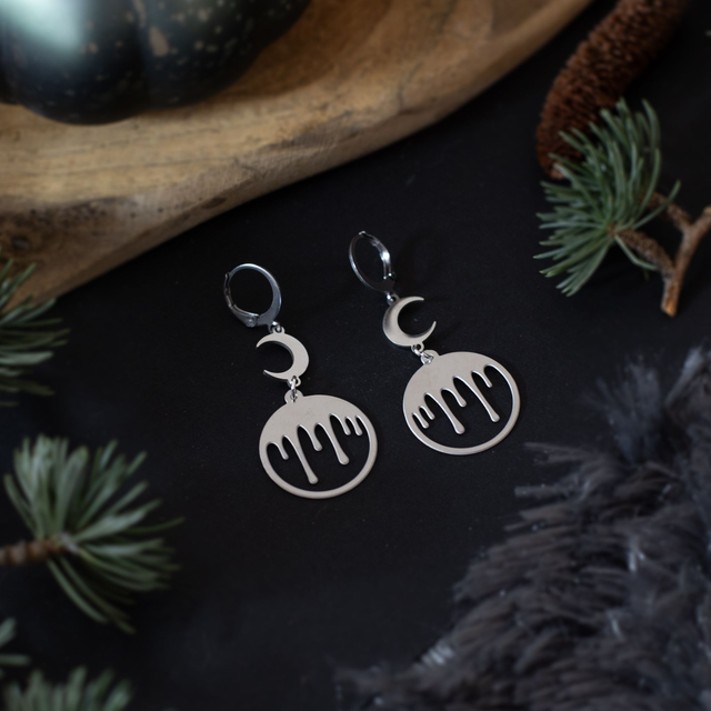 Neige Sanglante, boucle acier - collection creepy winter 