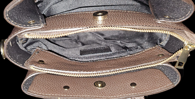 SAC A MAIN CUIR VACHETTE CHOCO AVEC POIGNETS ET SANGLE