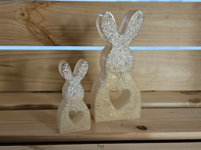 White &amp; Gold Bunny (Y019)