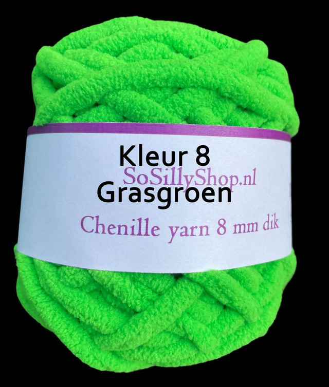 Chenille fluffy yarns 8 mm dik 45 grams