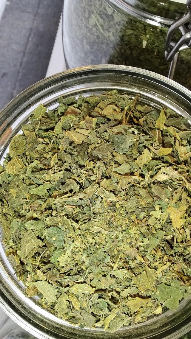 Brandnetelblad gesneden