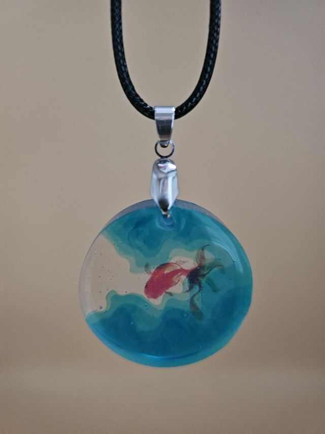 Pendentif en résine - Rond &quot;Marin&quot; 