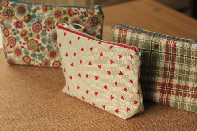 Zip pouch - Accessory bag - Travel organizer - Storage bag - Makeup bag