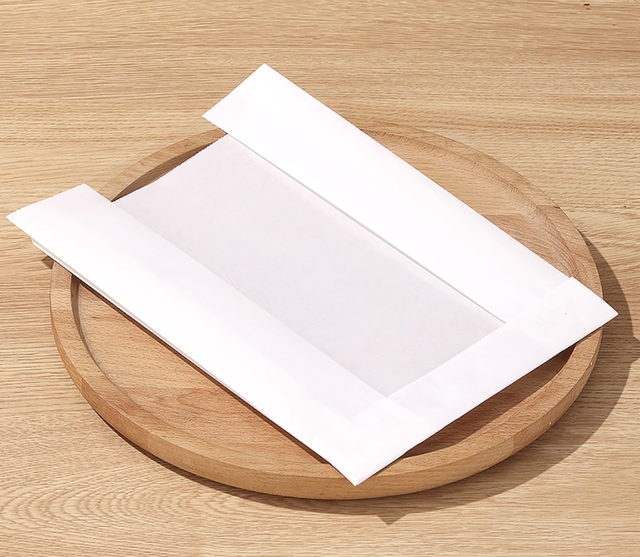 White Paper Bread Bag with Clear Window | BTC055