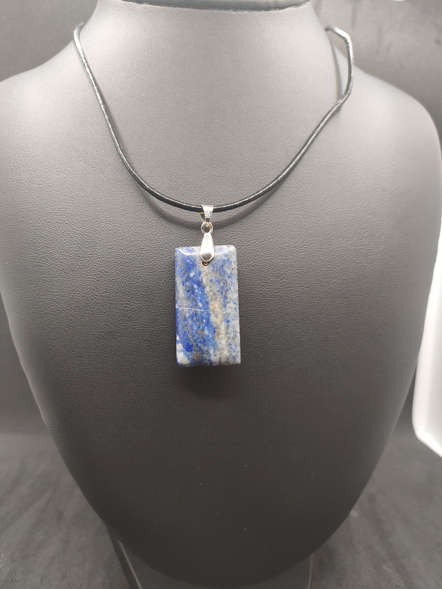 PENDENTIF EN LAPIS LAZULI  RECTANGLE