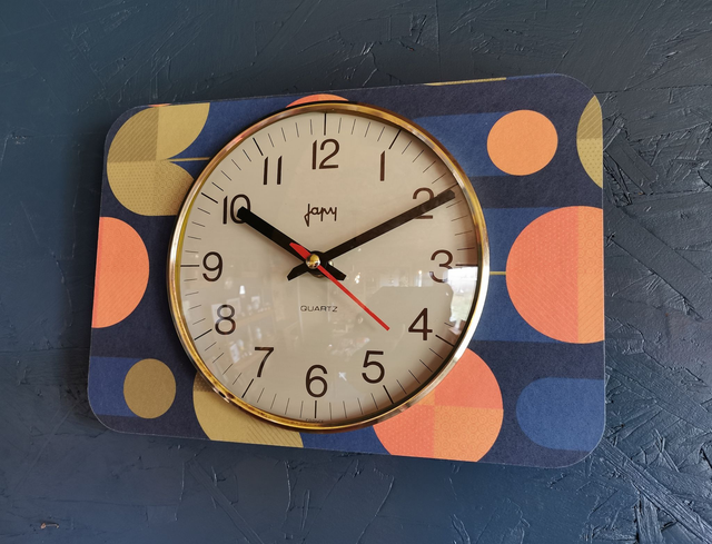 Horloge vintage pendule murale silencieuse rectangulaire "Japy bleu orange"