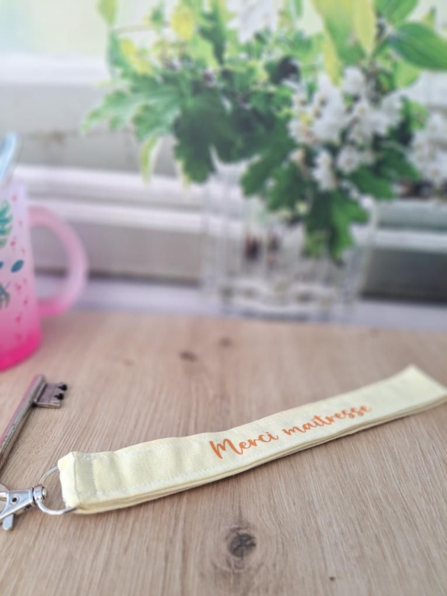 Porte-clés - Merci maîtresse, jaune