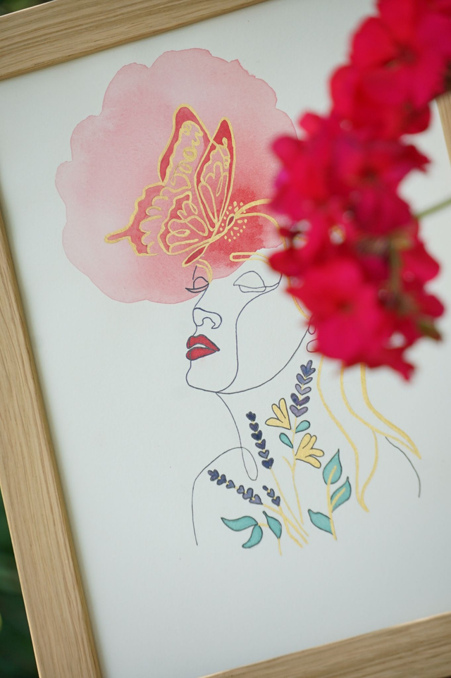 🦋 Femme connectée - Harmonie entre l'Homme & la Nature