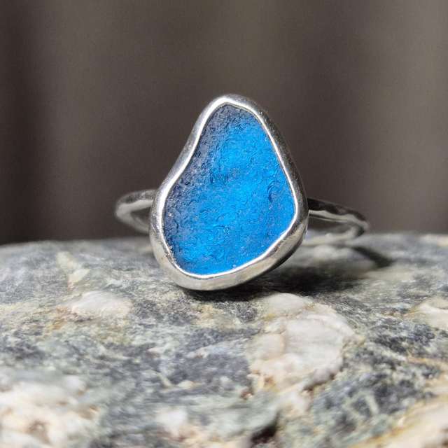 Size S Rare Bright Turquoise Sea Glass and Sterling Silver Ring Fully Hallmarked 