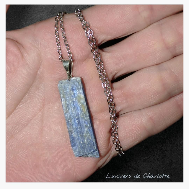 Pendentif "Cyanite" semi brut PN-509