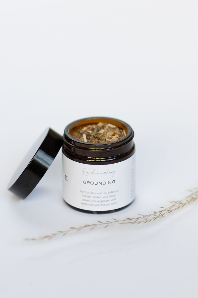 Räucherwerk Grounding – Erdender Duft für Balance & Ruhe