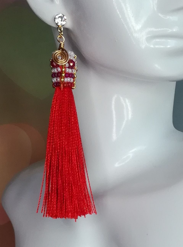 Boucles d'oreilles pompon spirale