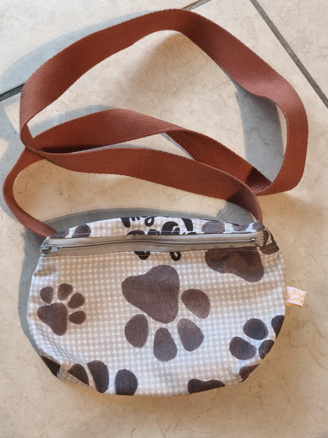 Pochette bandoulière Poo