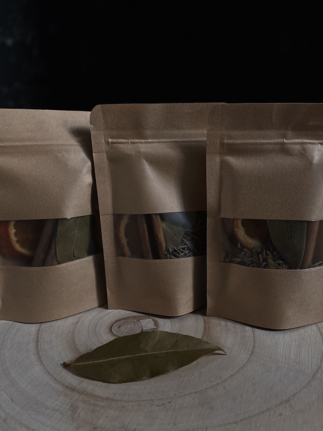 Simmer pot, stovetop potpourri 