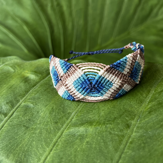 Manchette multico bleue