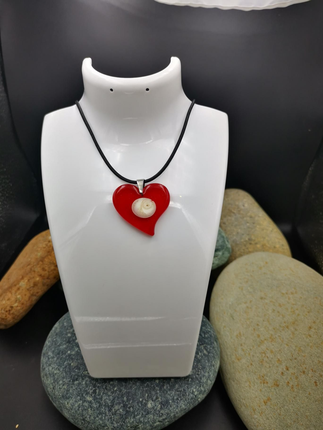 PEN-009 Collier Cœur rouge penché 