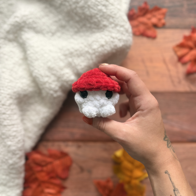 Porte-clés champignon tout doux rouge