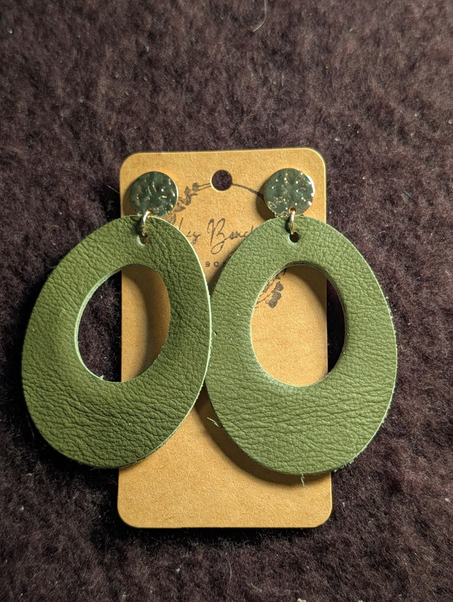 Boucles d'oreilles Ancrage kaki an001