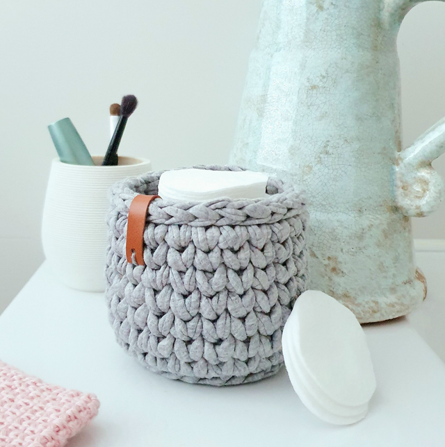 Gehaakt mandje - grijs