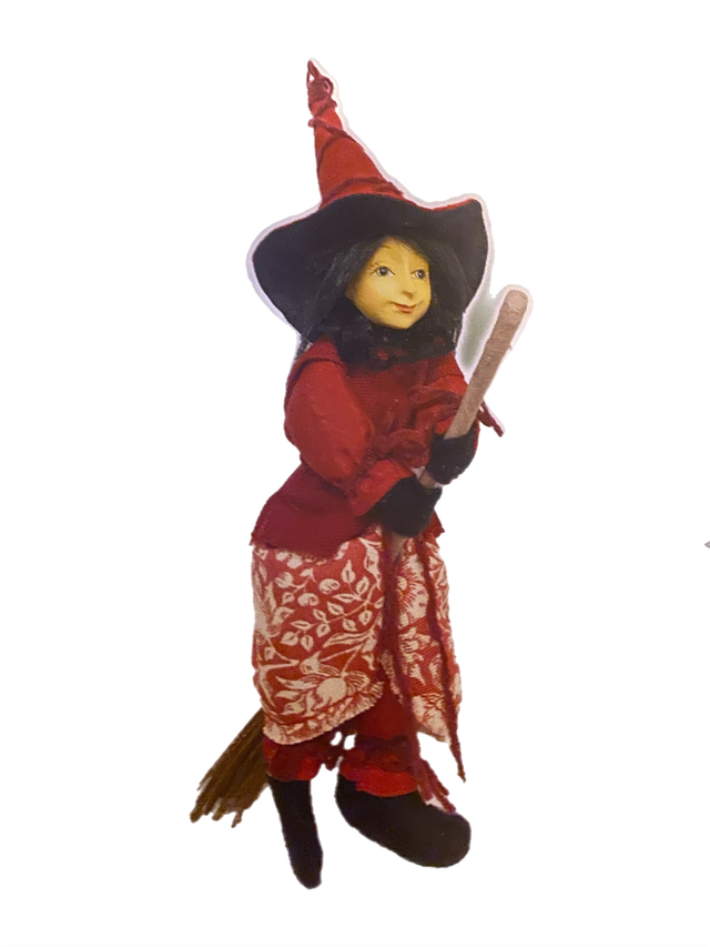 Witches of Pendle - Mary Redfern - 18cm