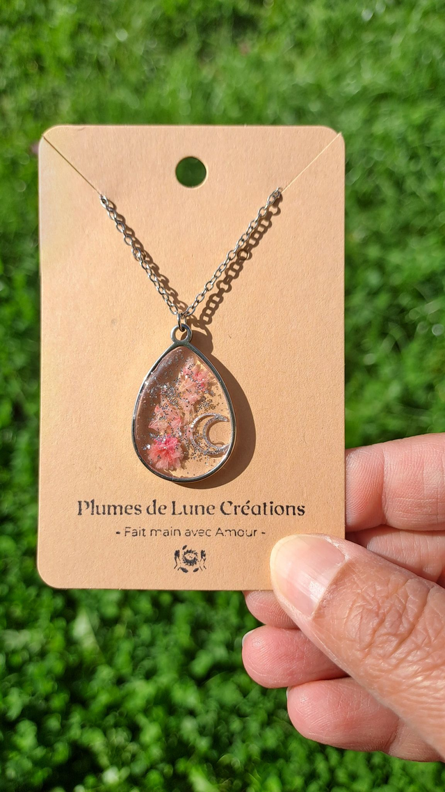 Collier Lune rose