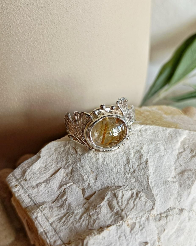 Anello Gingko e Quarzo