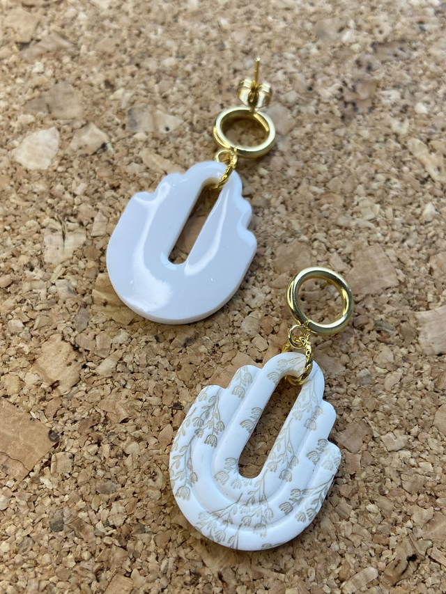 Boucles d'oreilles Ondine blanche