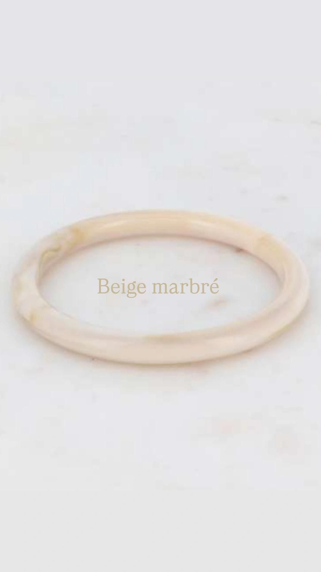 Jonc en résine colorée 