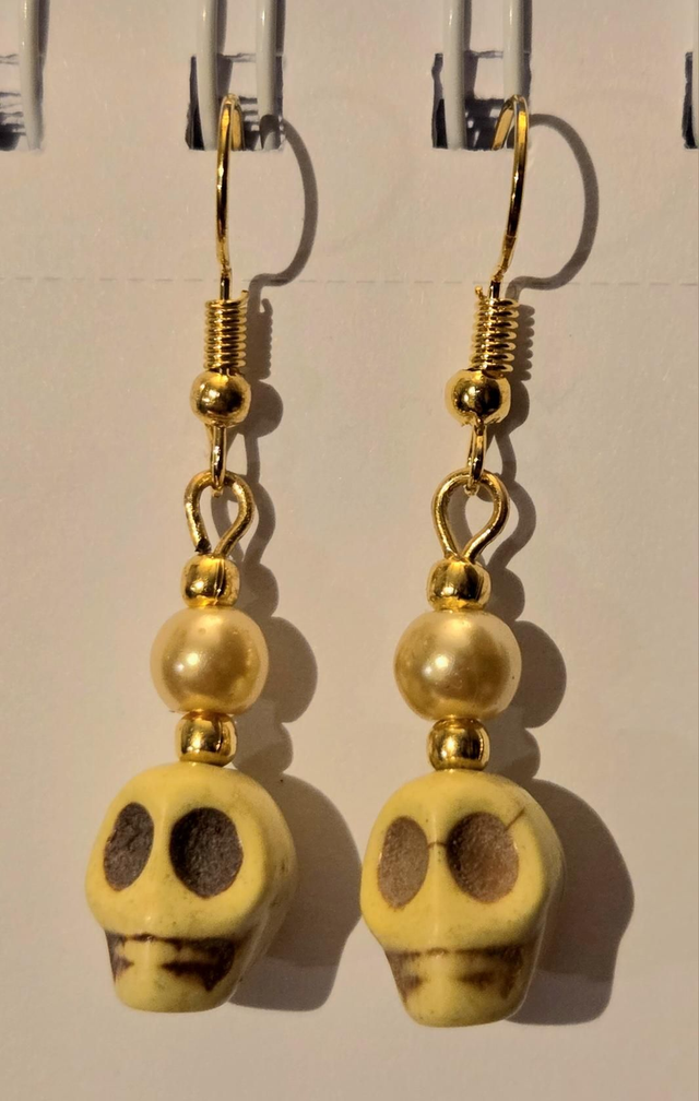 Yellow Howlite &amp; Gold Glass Pearl Gold Plated Earrings (Nickel Free) 