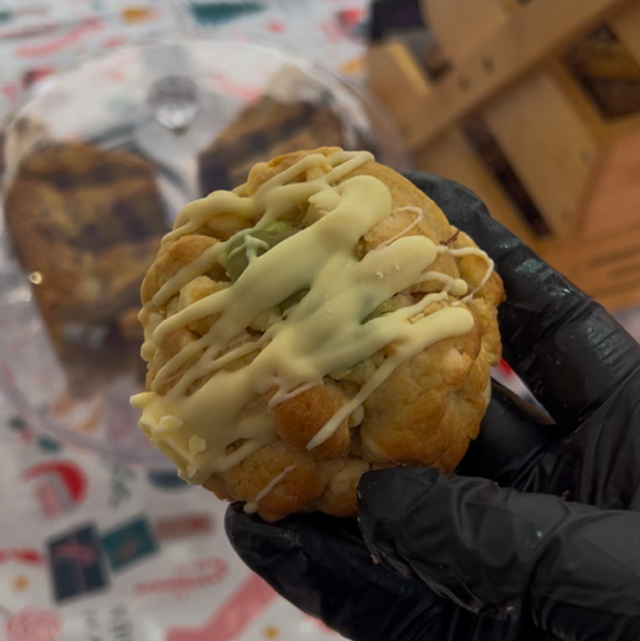 Pistachio and White Chocolate Cookie