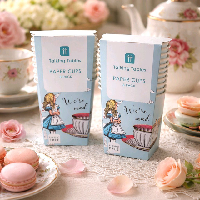 Gobelets Alice aux pays des merveilles 8 pces