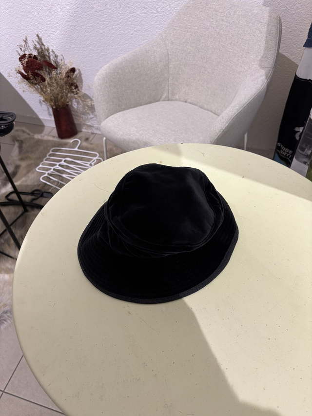 Chapeau Cyrillus Paris (283)