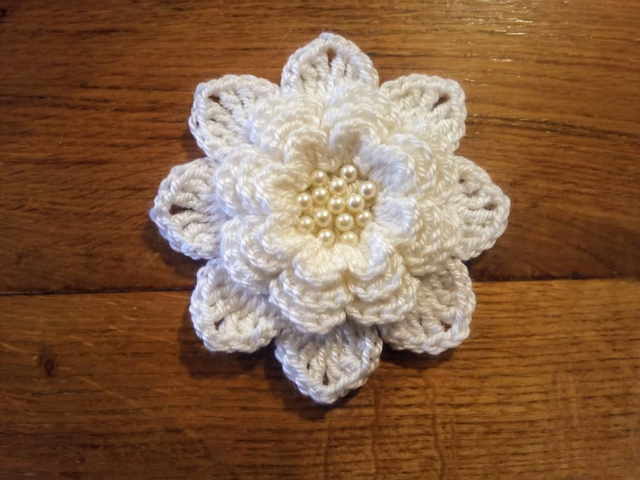 Fleur perlé 