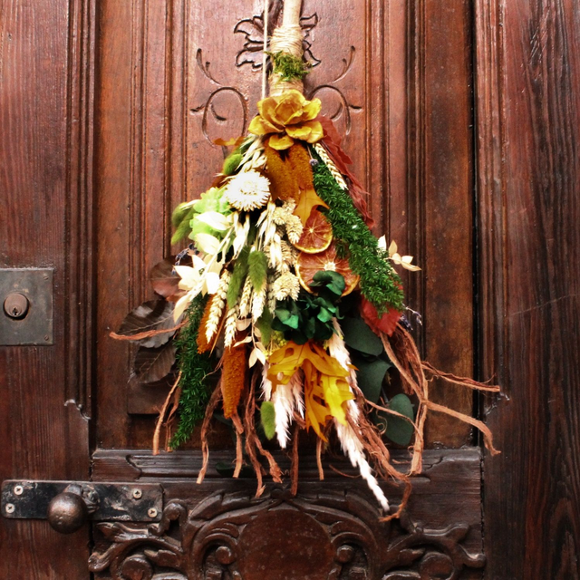 CL386 Escoba flor seca. 78 x 30cm