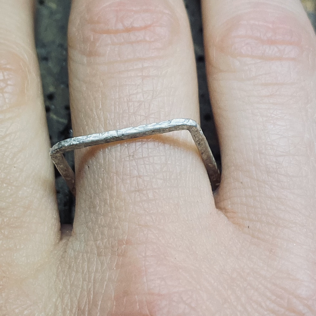 J934 ANELLI QUADRO SOTTILI