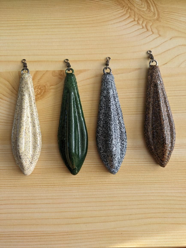 Plomb trilobe plastifié avec émerillon 