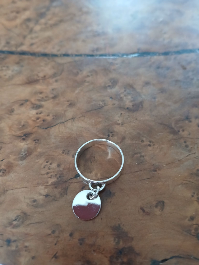 Bague pampille en argent.