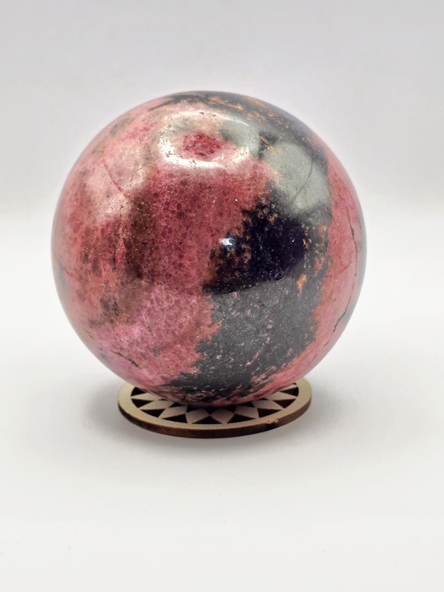 Rhodonite forme sphère 