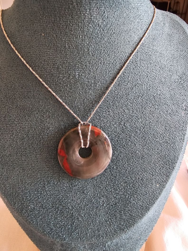 collier donut jaspe héliotrope 