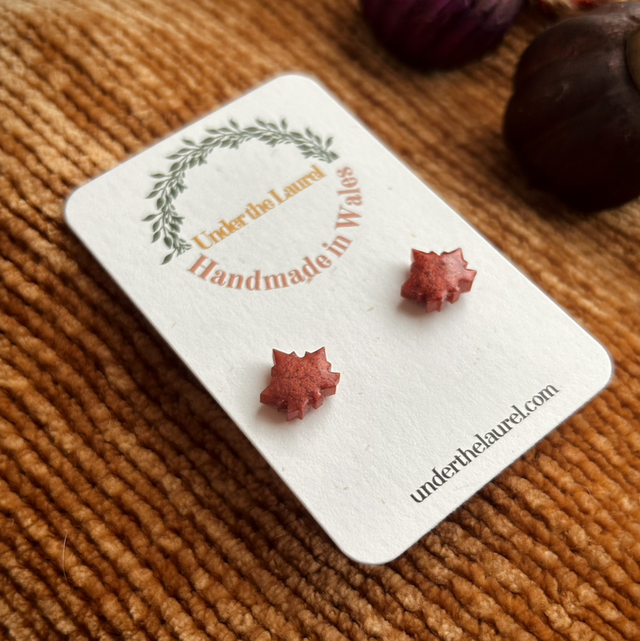 Maple Leaf Studs - Style 10