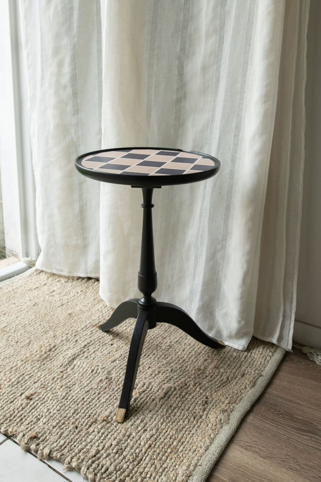 Obscura Checker ♟️ Guéridon upcyclé