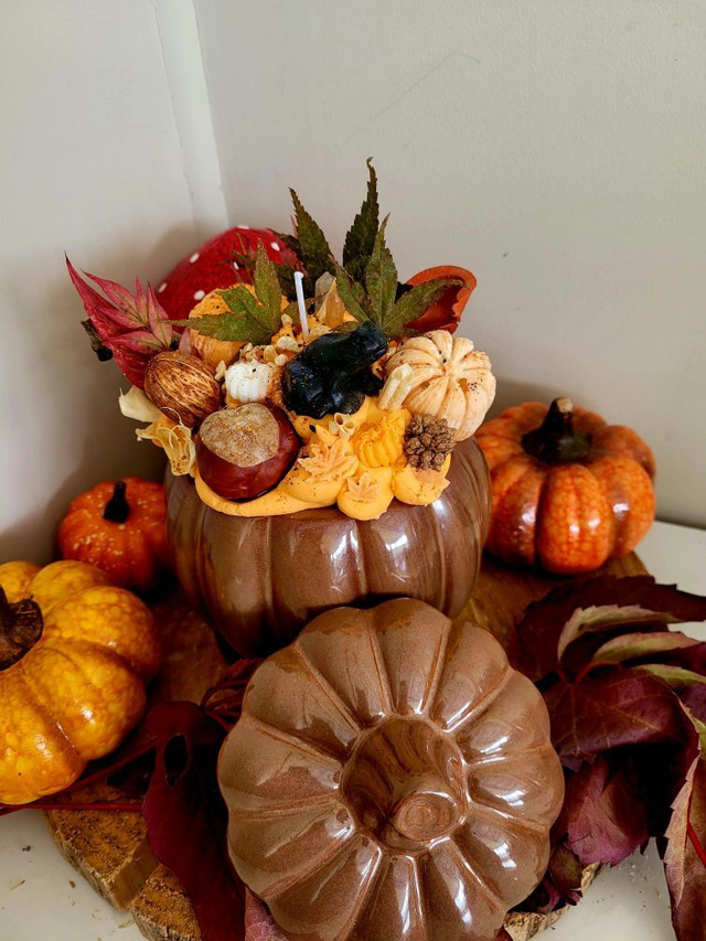 La Bougie XXL Citrouille et sa grenouille