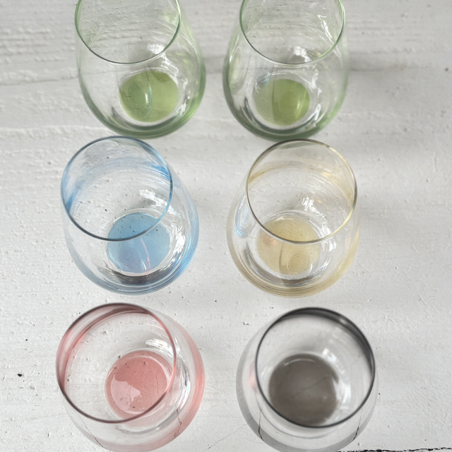 Set von 6 Trinkgläsern Regenbogenfarben