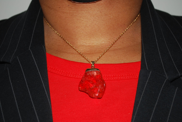 Collier pendentif rhodonite